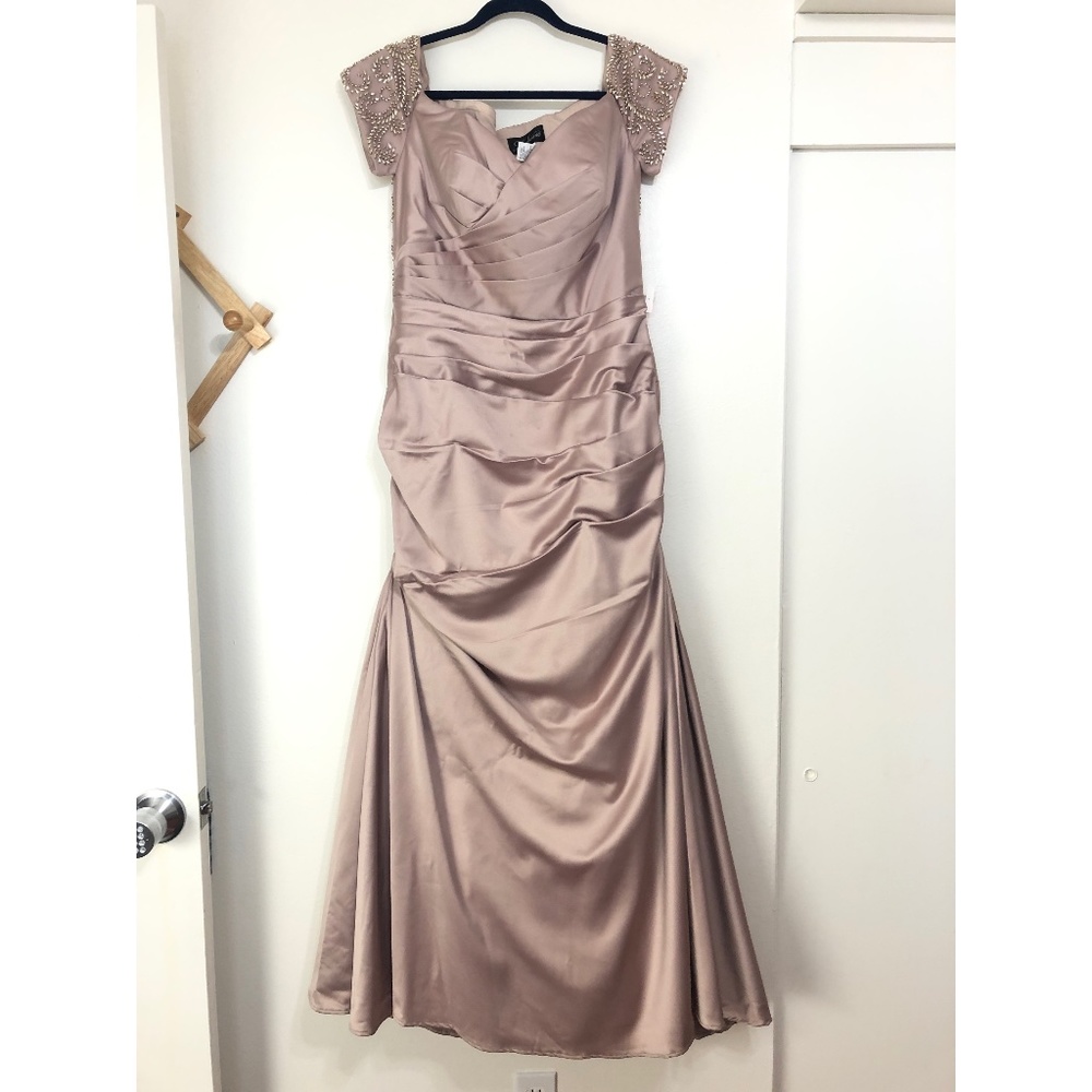 NWOT La Femme 25996 Off the Shoulder Beaded Satin Trumpet Gown, Size 2 - Picture 3 of 10